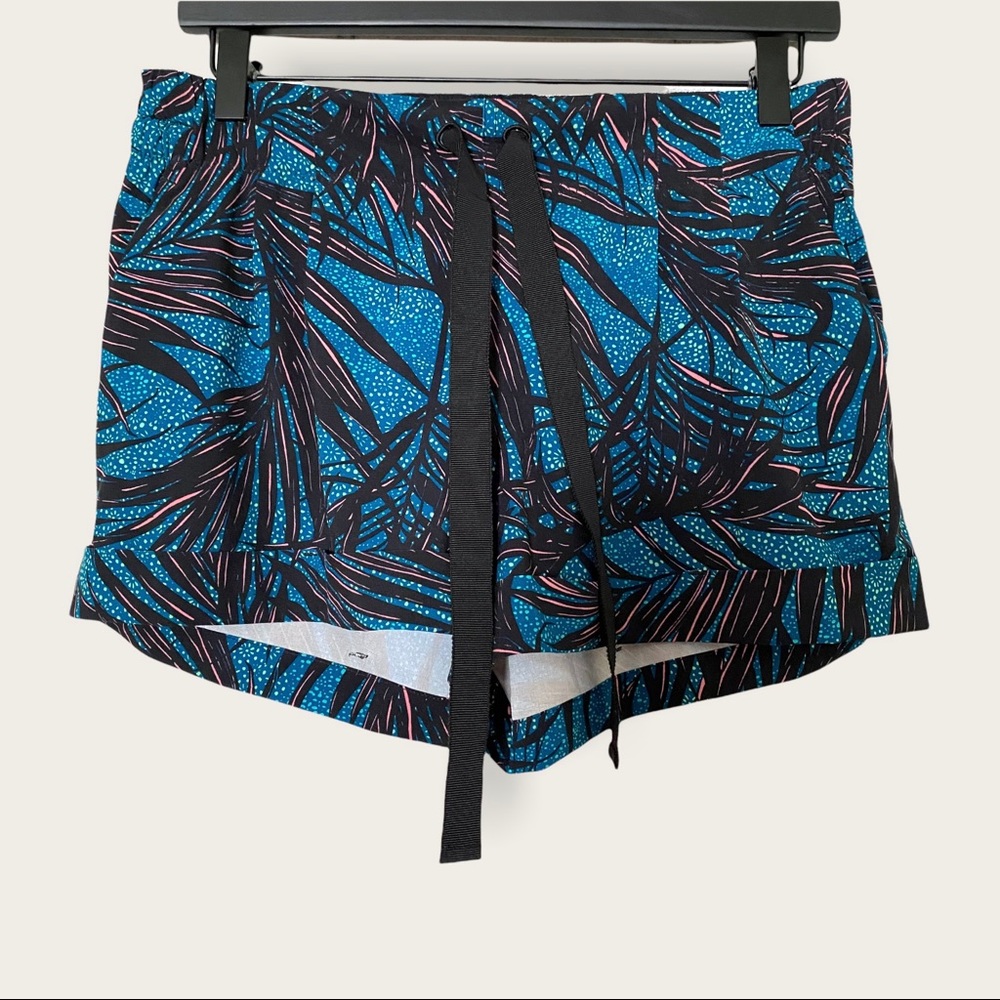 Lululemon Leaf Patterned Drawstring Shorts - image 1